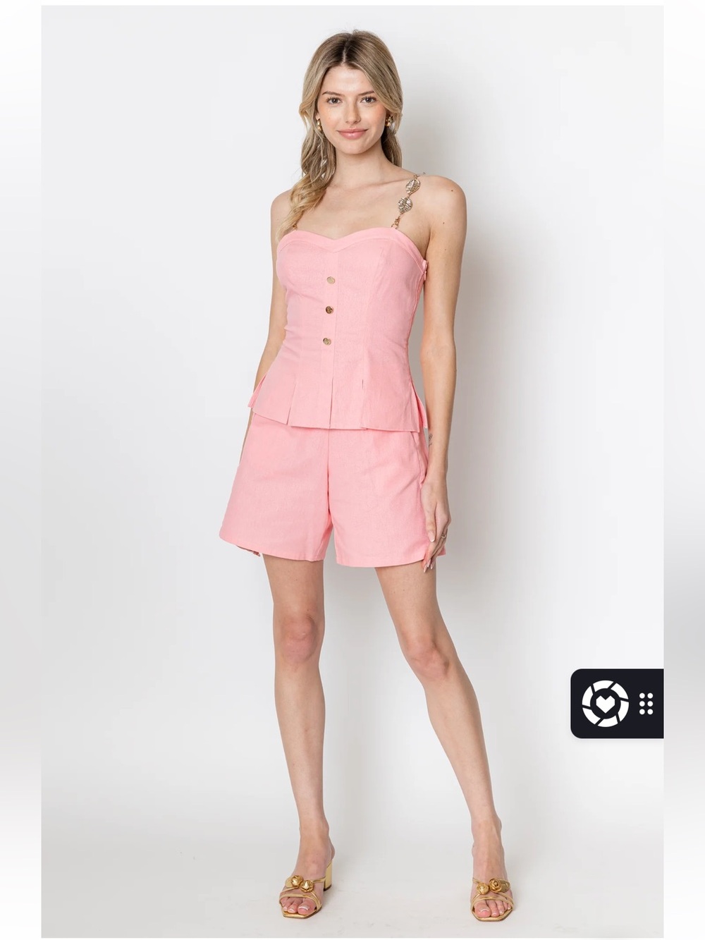 Zetaye Celeste Linen Short - NWT